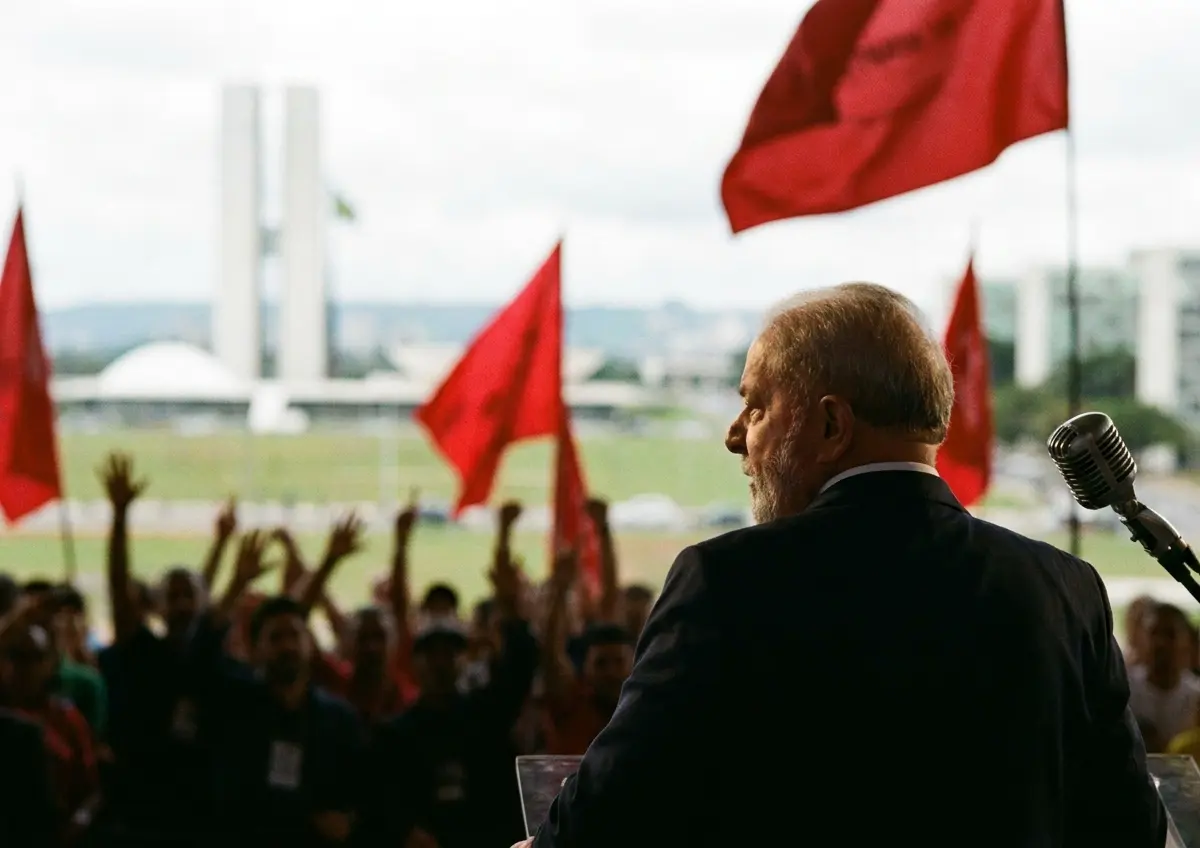 PT confirma Agnelo como candidato a deputado federal